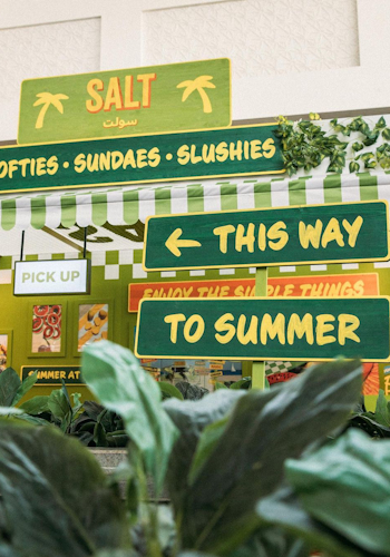 Salt Summer Market pop-up design by Studio Königshausen. A fruity and immersive brand experience. Our design ethos revolves around authenticity and community connection. 